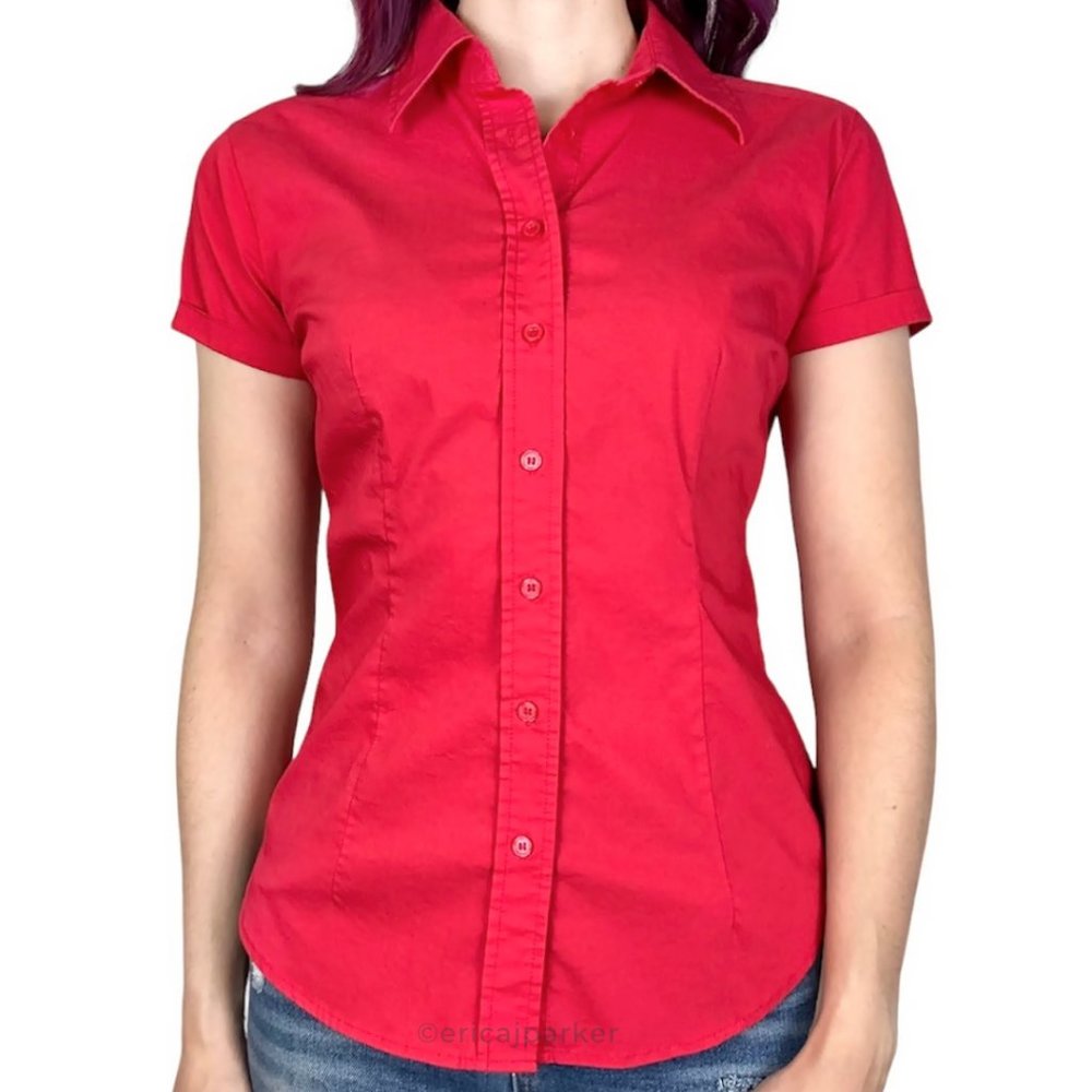 New York & Company Red Short-Sleeved Fitted Button Down Shirt Size XS